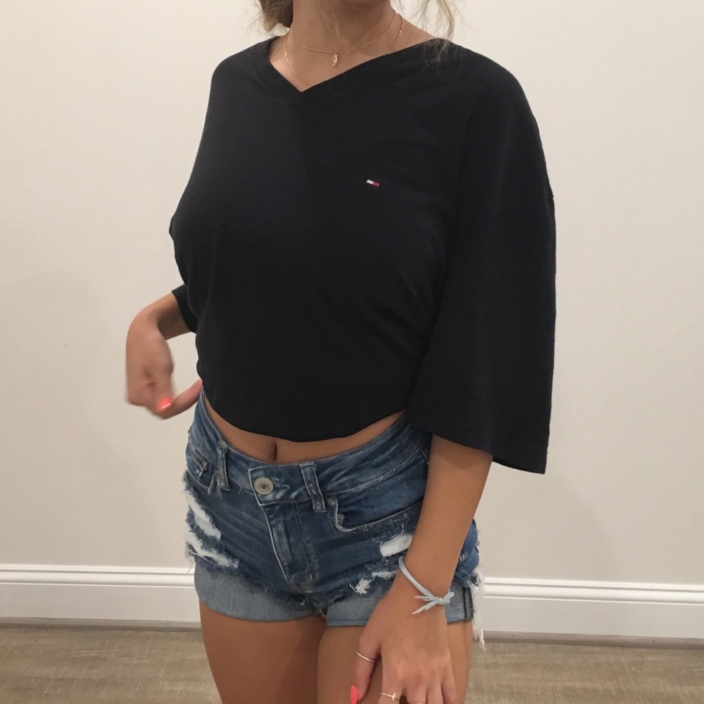 VINTAGE TOMMY HILFIGER TEE